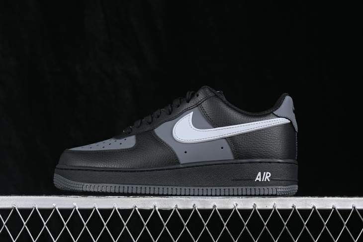 Picture of Air Force 1 _SKUfw23619623583301253fw